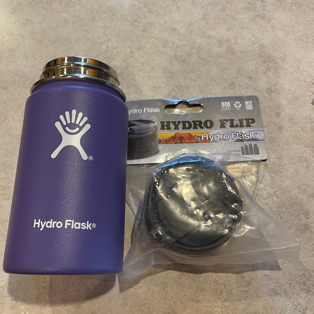 Like new 12oz Hydro Flask with NWT Flip Lid